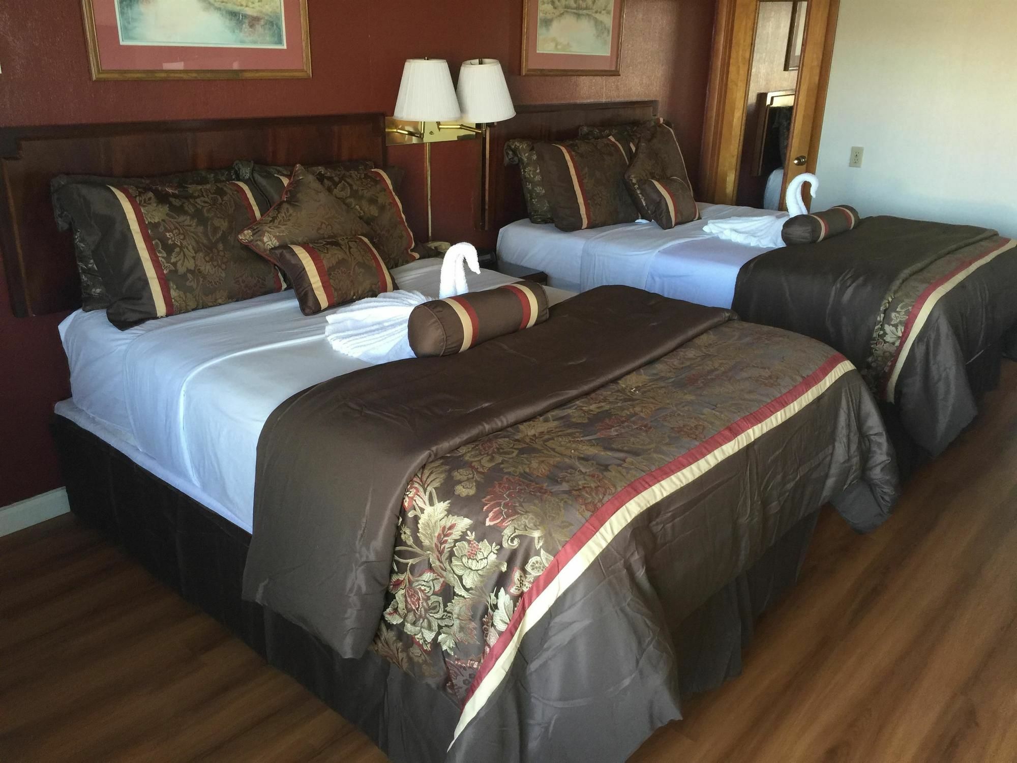 Americas Best Value Inn & Suites Macon At Sunset Dr מראה חיצוני תמונה
