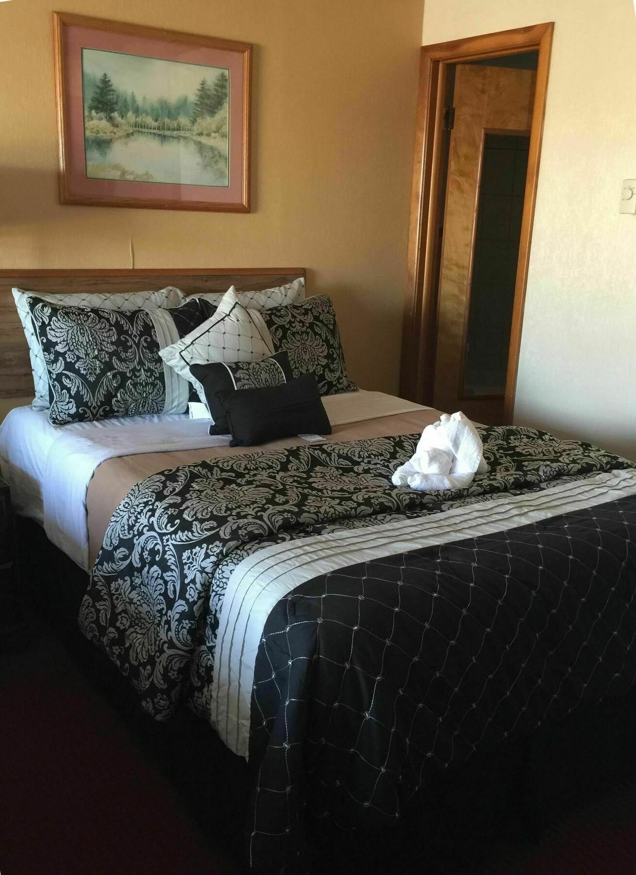 Americas Best Value Inn & Suites Macon At Sunset Dr מראה חיצוני תמונה